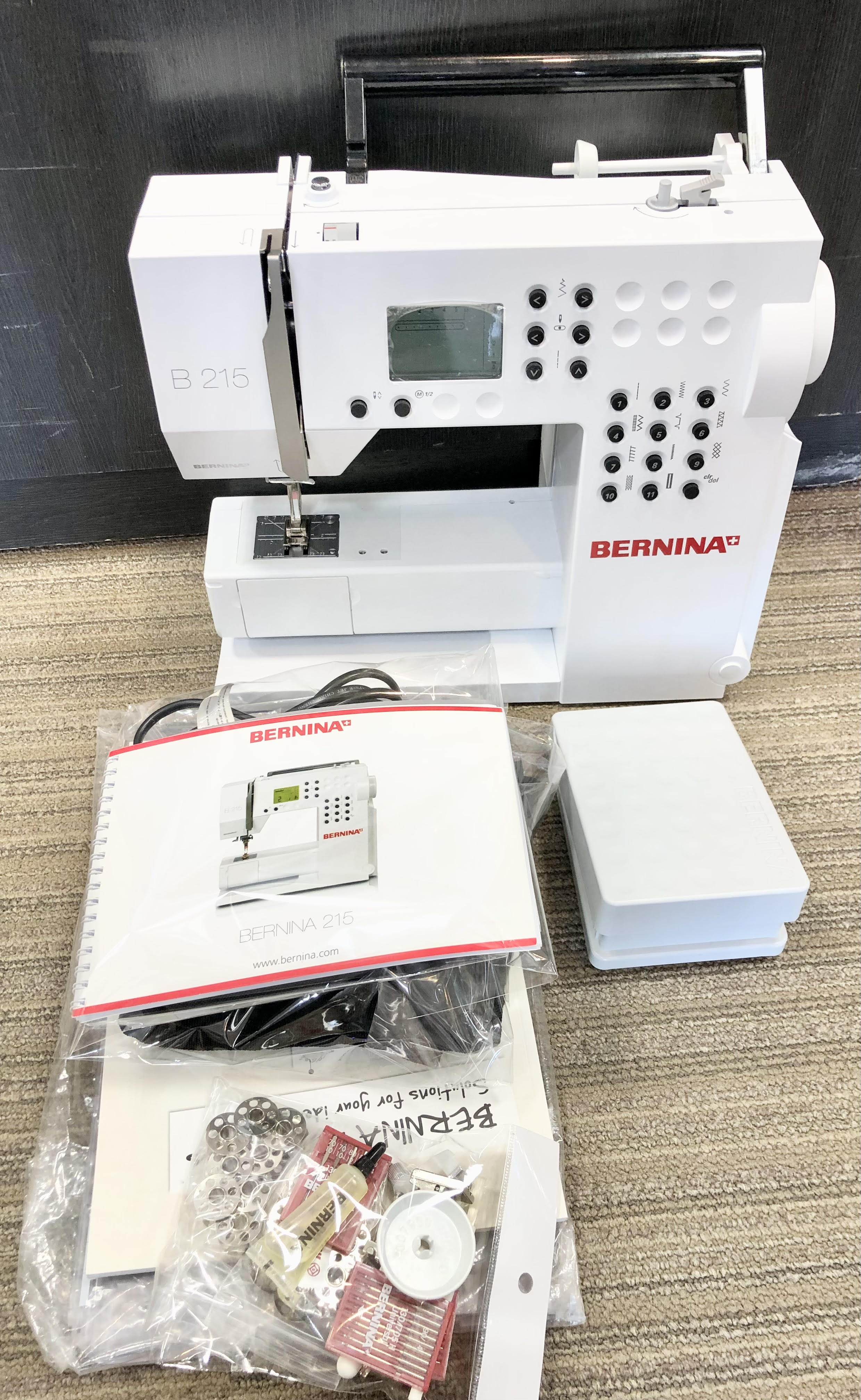 BERNINA B215ミシン買取いたしました。のイメージ