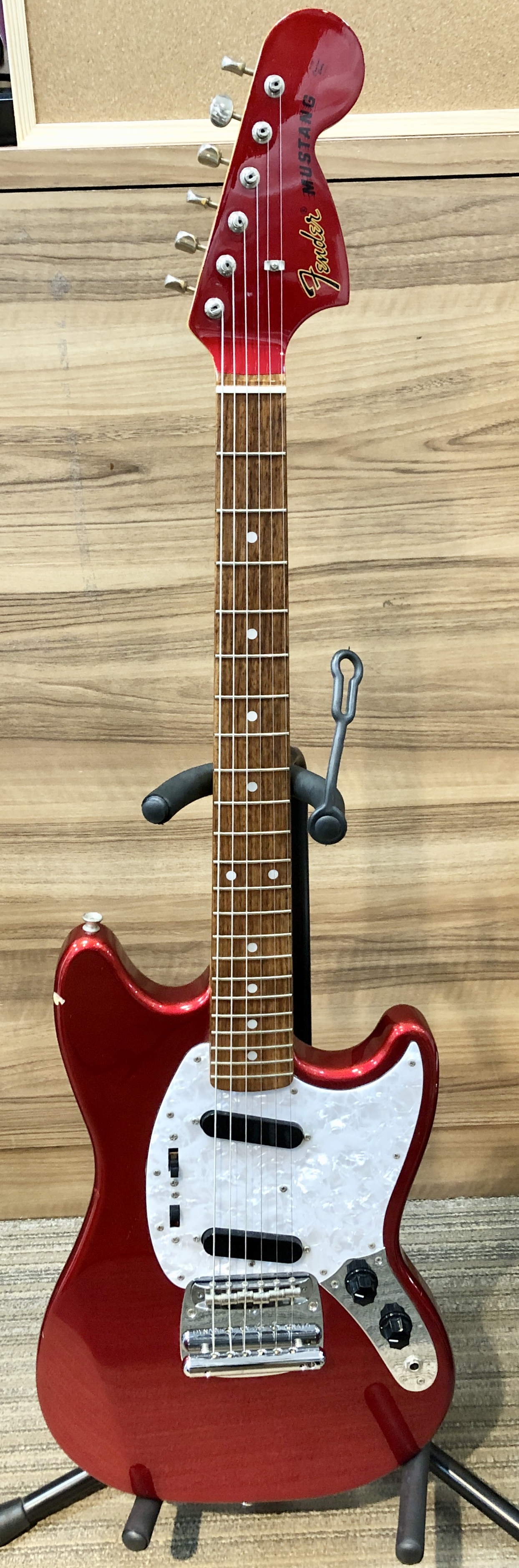 FENDER JAPAN MG69 ムスタング買取りいたしました！ 2010-2012年製のモデルになります。 店頭にて販売中です！のイメージ