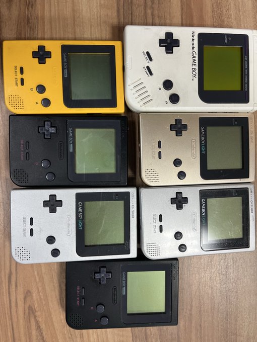 故障有りでなかなか店頭出せなかったゲームボーイまとめてメンテナンスして店頭出しました。のイメージ